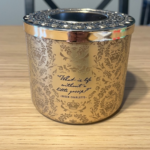 Bath & Body Works 3 Wick Candle. Bridgerton. Diamond Of The Season. - Picture 3 of 5